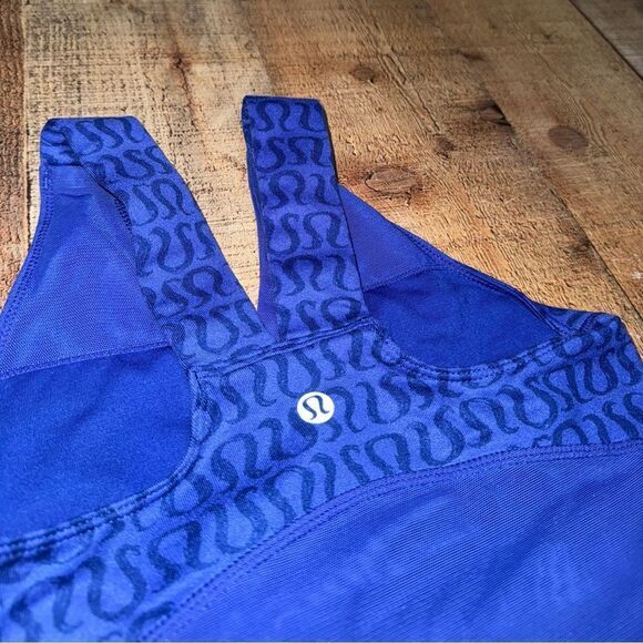 Lululemon surplice Deep V Athletic Tank Blue With Blue Logo Design size 4 - Picture 4 of 10